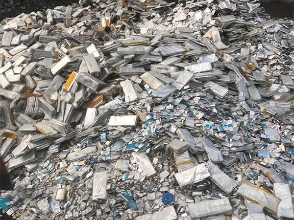 廢舊鋰電池?zé)峤馓幚碓O(shè)備，解決行業(yè)痛點(diǎn)